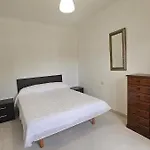 Casa Con Encanto Amplios Jardines Al Lado De La Playa Caleiro