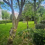 Casa Con Encanto Amplios Jardines Al Lado De La Playa * Caleiro