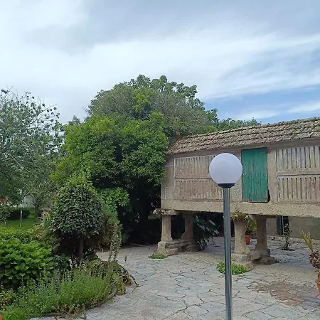 Casa 10 Con Encanto Amplios Jardines Al Lado De La Playa * Caleiro