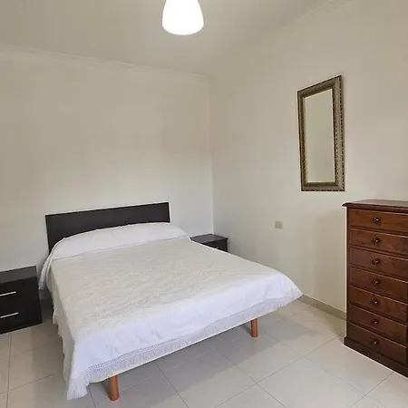 Casa Con Encanto Amplios Jardines Al Lado De La Playa Caleiro